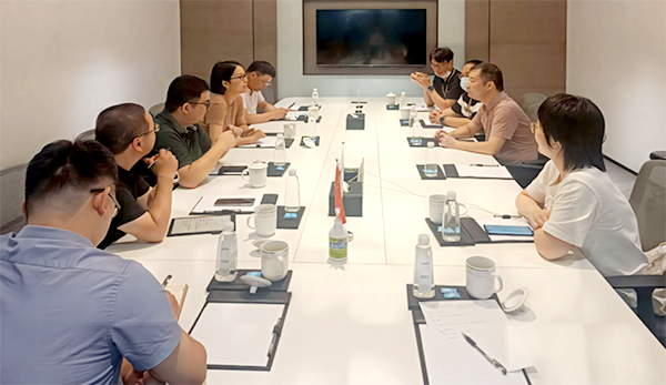 浙江龙湾区经信局组织企业数字化改造现场辅导